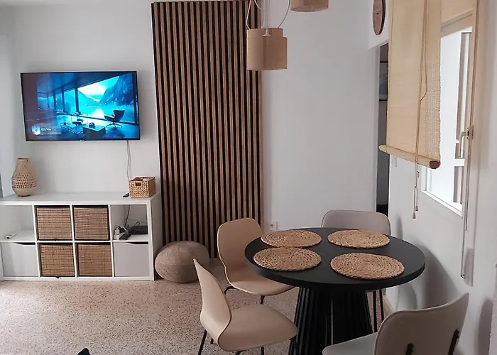 Cafe Del Mar Appartement *